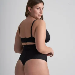 Bye BraSoutien-gorge triangle sans armatures Noir Bye Bra - SCULPTING SHAPEWEAR