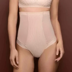 Bye BraString taille haute gainant Beige Bye Bra- POWERMESH SHAPEWEAR