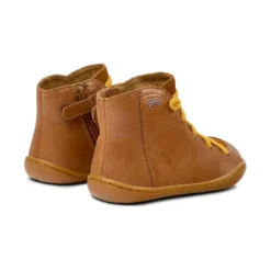 CamperBottines marrons à lacets jaunes enfant - Peu Cami Kids marron clair en cuir