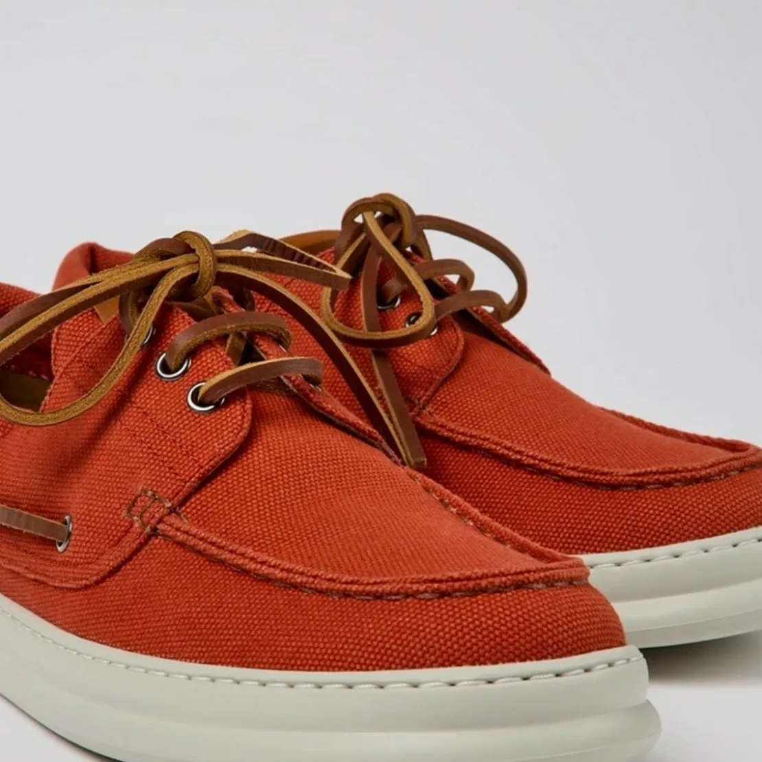 CamperChaussure Homme Runner en coton rouge
