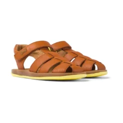 CamperSandales fermées enfant Bicho Kids marron clair en cuir