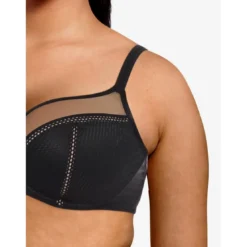 ChantelleSoutien-gorge emboitant armatures - Noir Chantelle- CHIC ESSENTIAL- CHIC ESSENTIAL