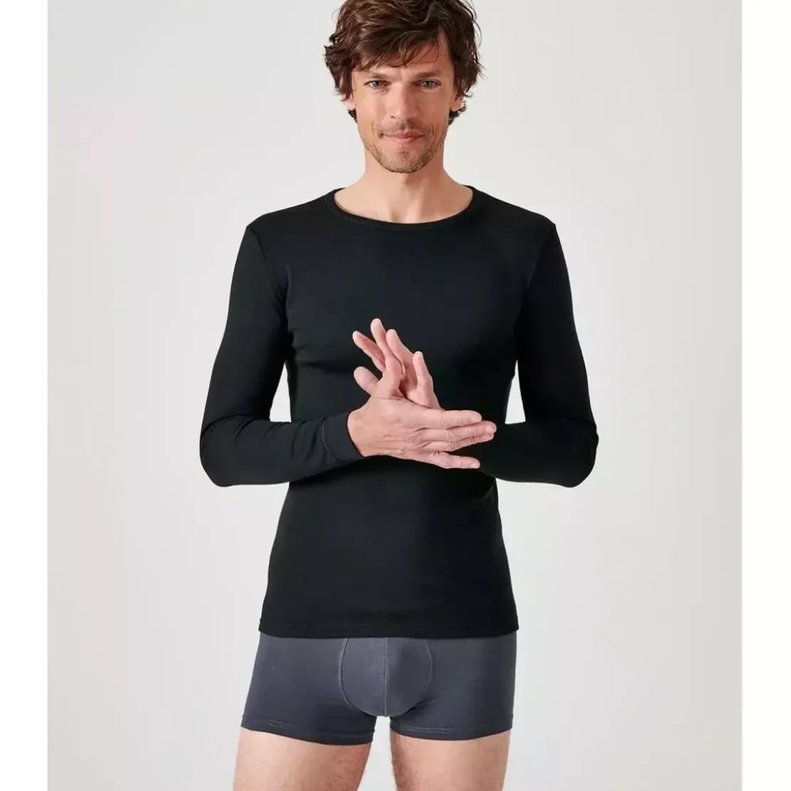 DamartTee-shirt manches longues col rond en maille noir
