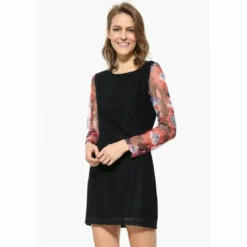 DesigualRobe courte manches 3/4 dentelle femme Desigual - Noir
