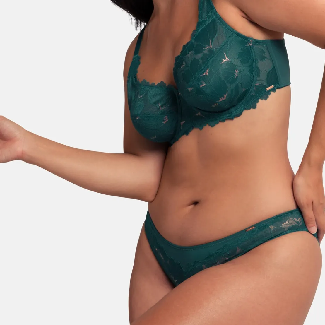 DorinaCulotte en dentelle verte- HATTIE