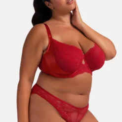 Dorina Culotte rouge en dentelle- ALEXA