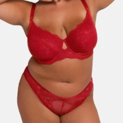 Dorina Culotte rouge en dentelle- ALEXA