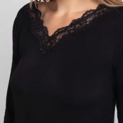 DorinaHaut et Pantalon Noir- ORIGINS