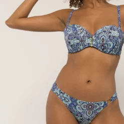 Dorina MaillotsHaut de maillot de bain bandeau armatures bleu KAMARI- Kamari