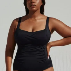 Dorina MaillotsMaillot de bain 1 pièce sculptantblack- Fiji