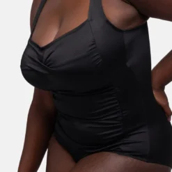 Dorina MaillotsMaillot de bain 1 pièce sculptantblack- Fiji