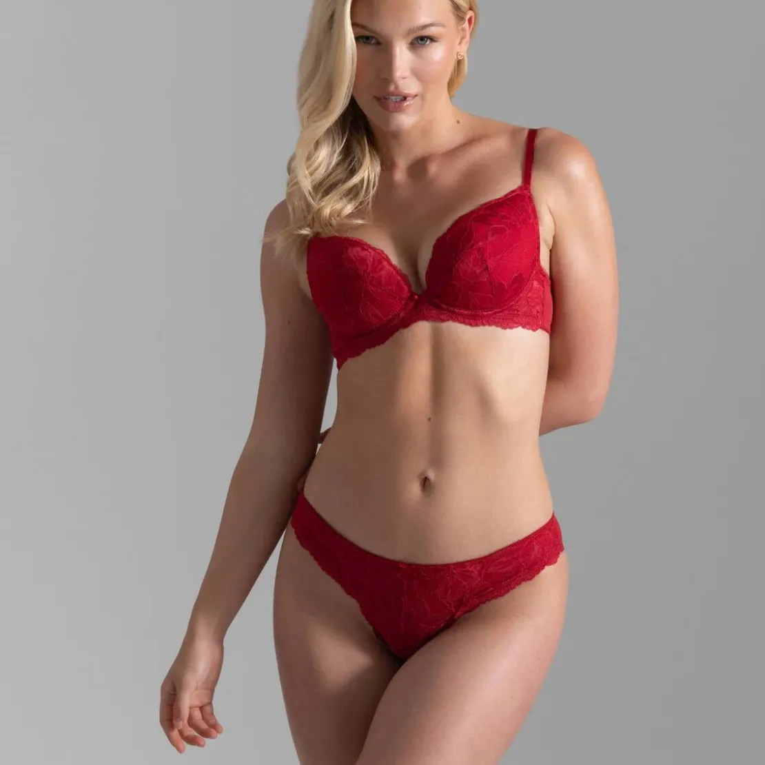 DorinaSoutien-gorge plongeant rembourré rouge- Perfect Lace