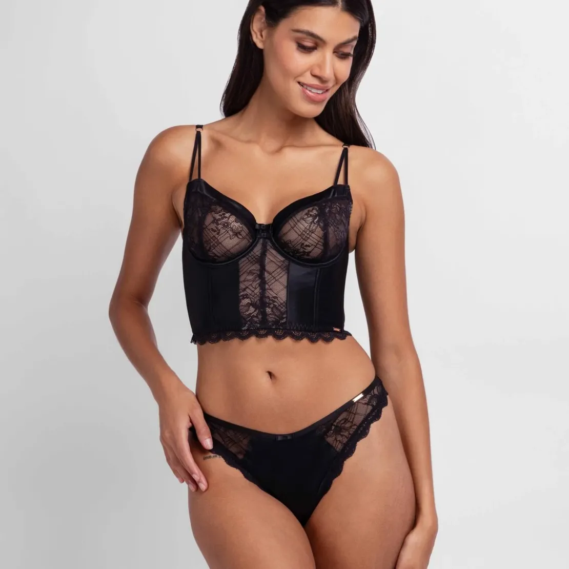 DorinaString - Noir- HASINA
