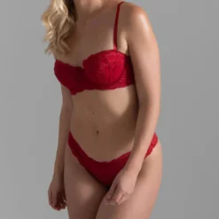 DorinaString rouge- Perfect Lace