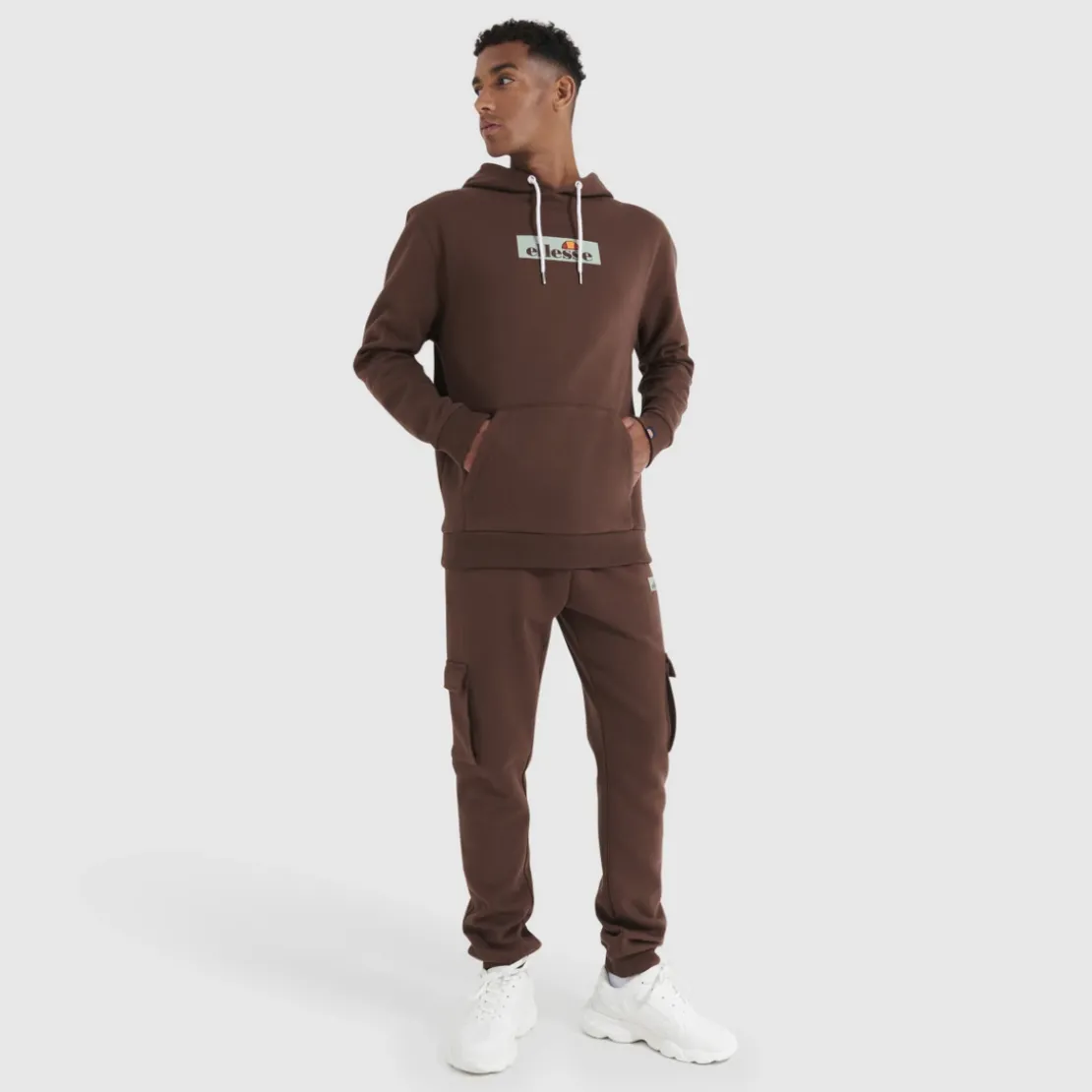 Ellesse VêtementsSweat à capuche CRESTIDA OH HOODY marron