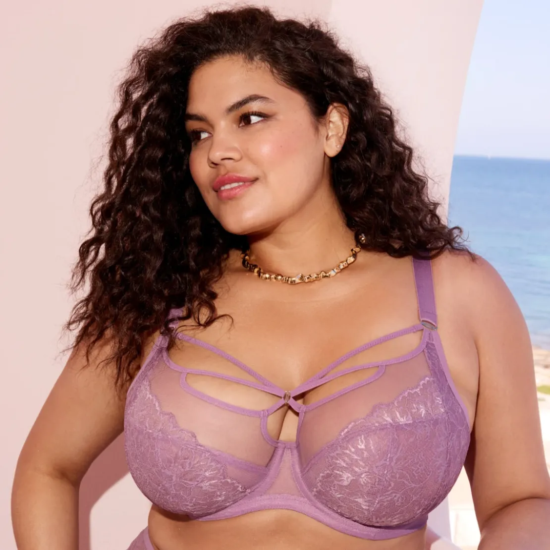ElomiBRIANNA Soutien-gorge plongeant à armatures violet- BRIANNA