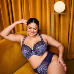 ElomiSlip jambe échancrée Bleu- LUCIE