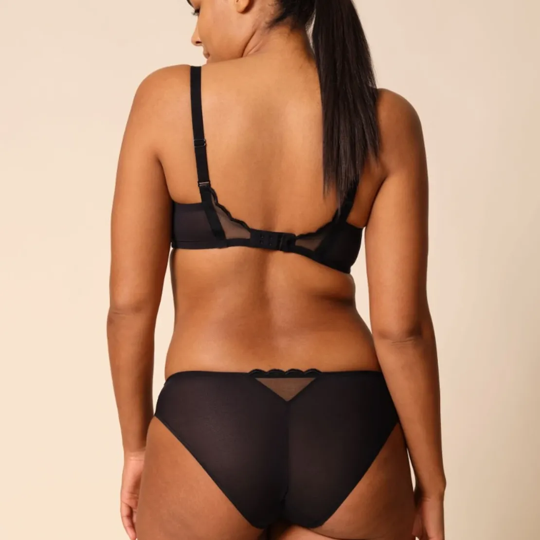 GossardSoutien-gorge balconnet non rembourré noir- Obsession