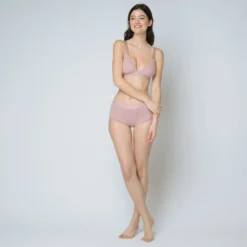 IconicSoutien gorge triangle en maille rose blush