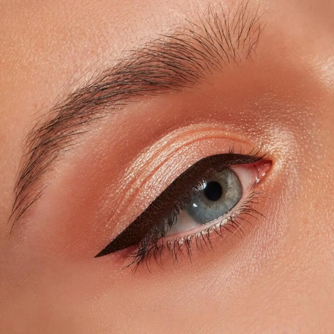 IllamasquaEyeliner Gel Marron Intense Grande Précision - Oblique 5ml5ml