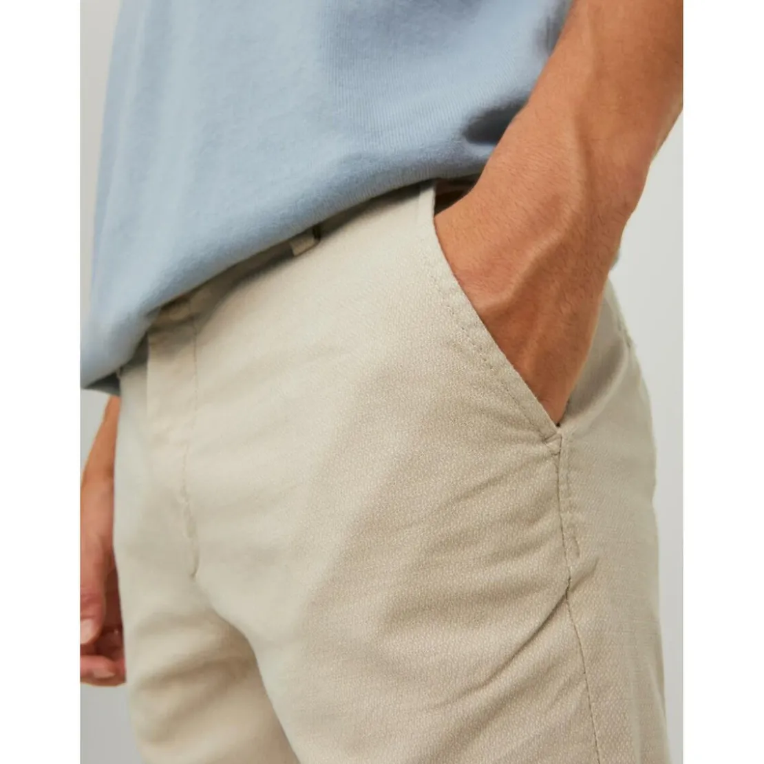 Jack & JonesPantalon chino Slim Fit Gris beige en coton Quinn