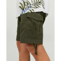 Jack & JonesShort cargo Cargo Fit Vert foncé en coton Neal