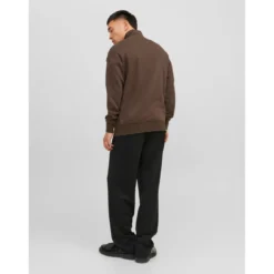 Jack & JonesSweatshirt Relaxed Fit Col haut Manches longues Marron en coton