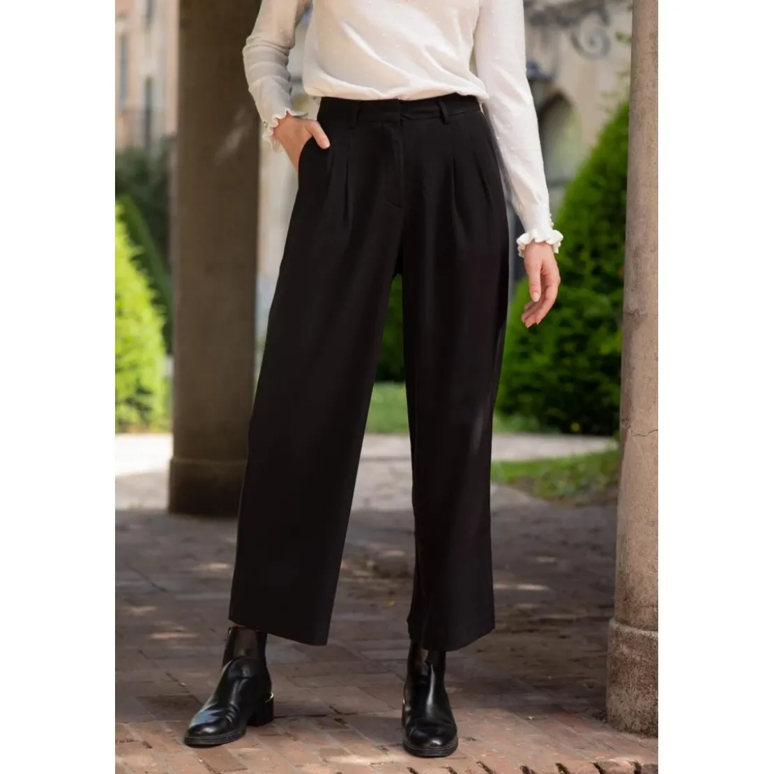 La Petite EtoilePantalon Large Noir MIRAZIO