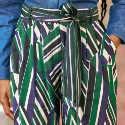 La Petite EtoilePantalon PRISCO raye bleu en viscose
