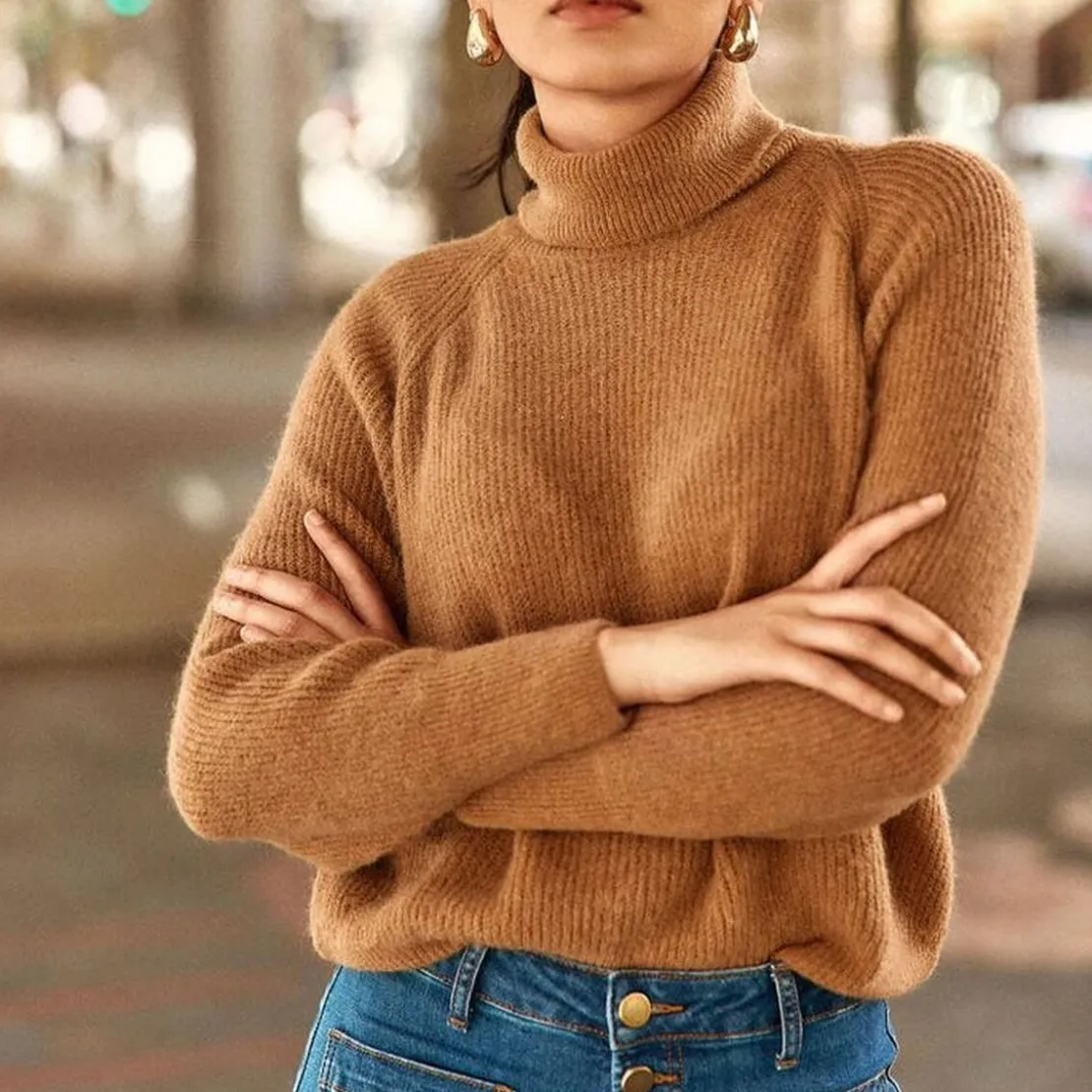 La Petite EtoilePull MONA camel