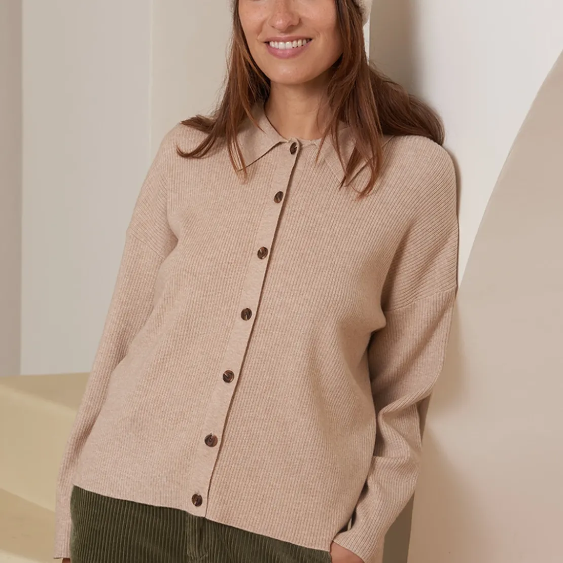 Les Petites BombesGilet col chemise sable