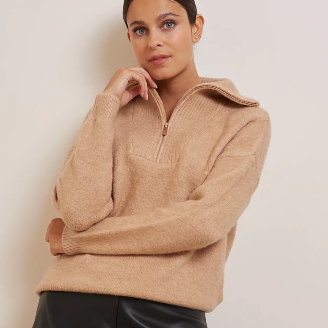 Les Petites BombesPull Col Camionneur beige