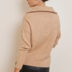Les Petites BombesPull Col Camionneur beige