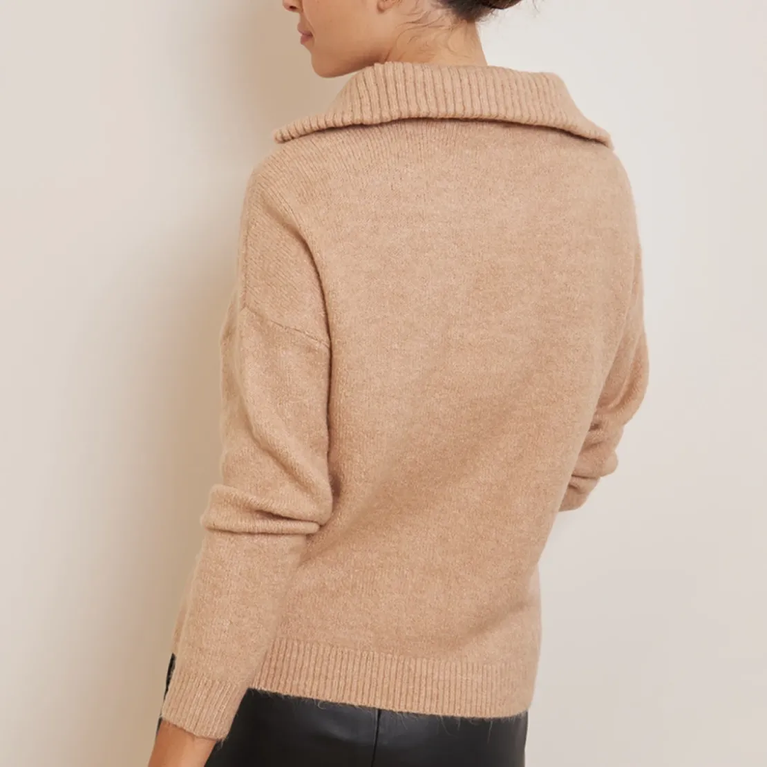 Les Petites BombesPull Col Camionneur beige