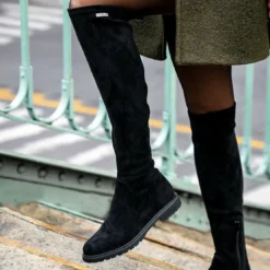 Les Tropéziennes par M.BelarbiBoots femme noir suede DOREMI