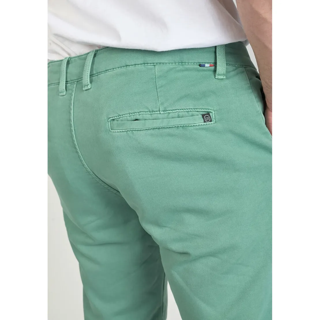 Le Temps des CerisesBermuda chino Jogg Swoop vert d'eau en coton