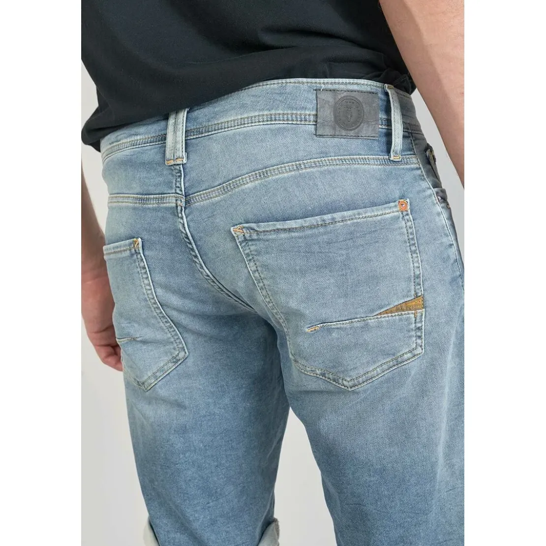 Le Temps des CerisesBermuda Jogg Lo bleu délavé en coton à la toile très stretch