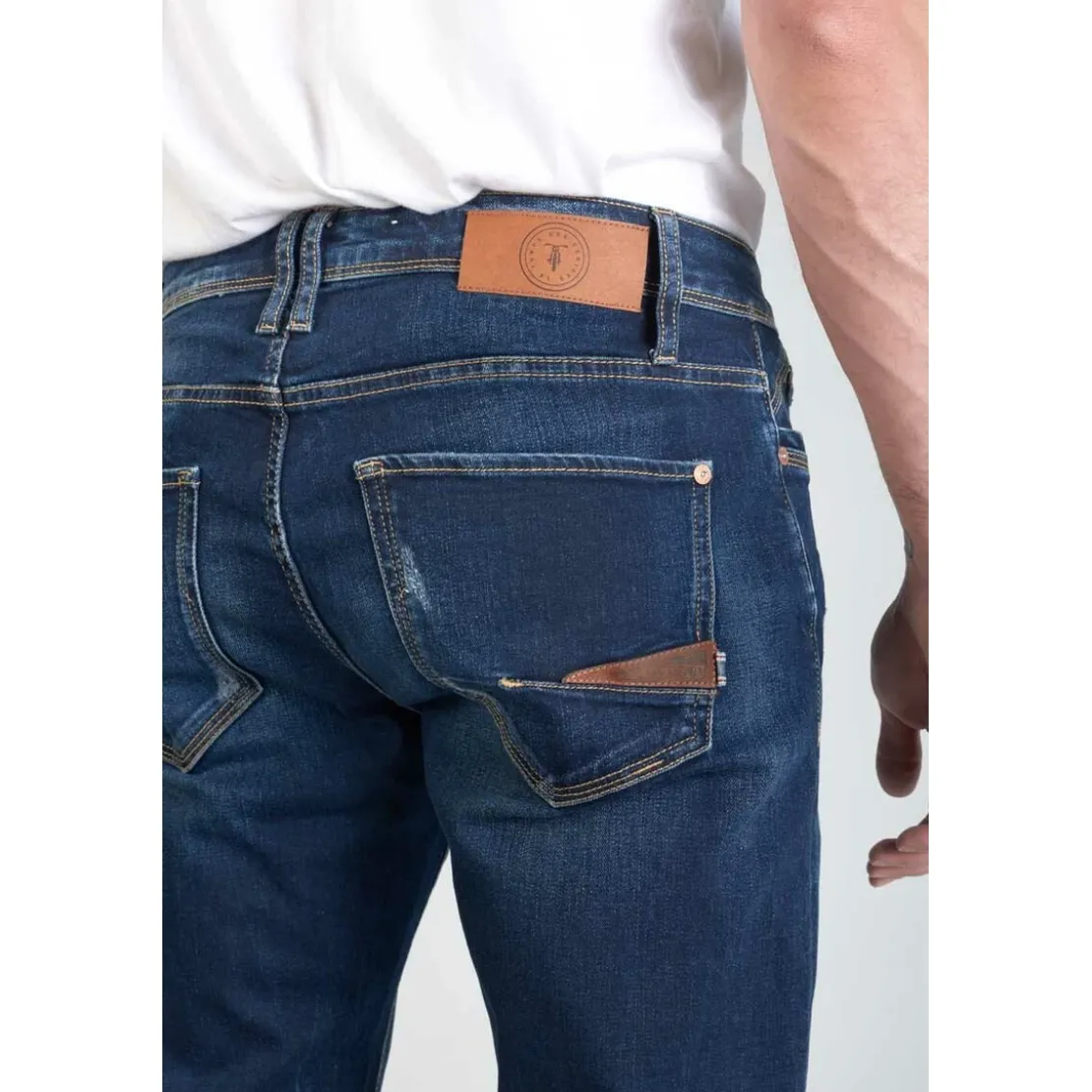 Le Temps des CerisesJeans ajusté stretch 700/11, longueur 34 bleu en coton Troy