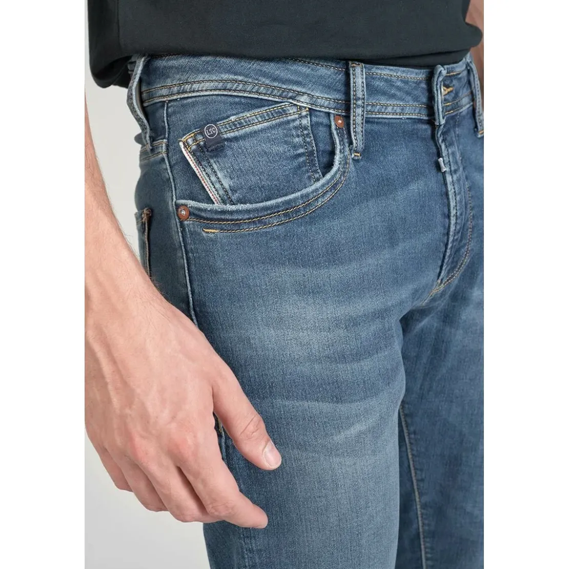 Le Temps des CerisesJeans ajusté BLUE JOGG 700/11, longueur 34 bleu en coton Gary