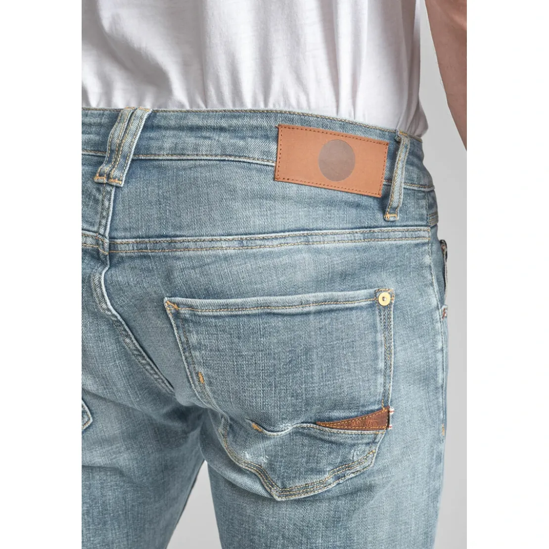 Le Temps des CerisesJeans ajusté stretch 700/11, longueur 34 bleu en coton Tony