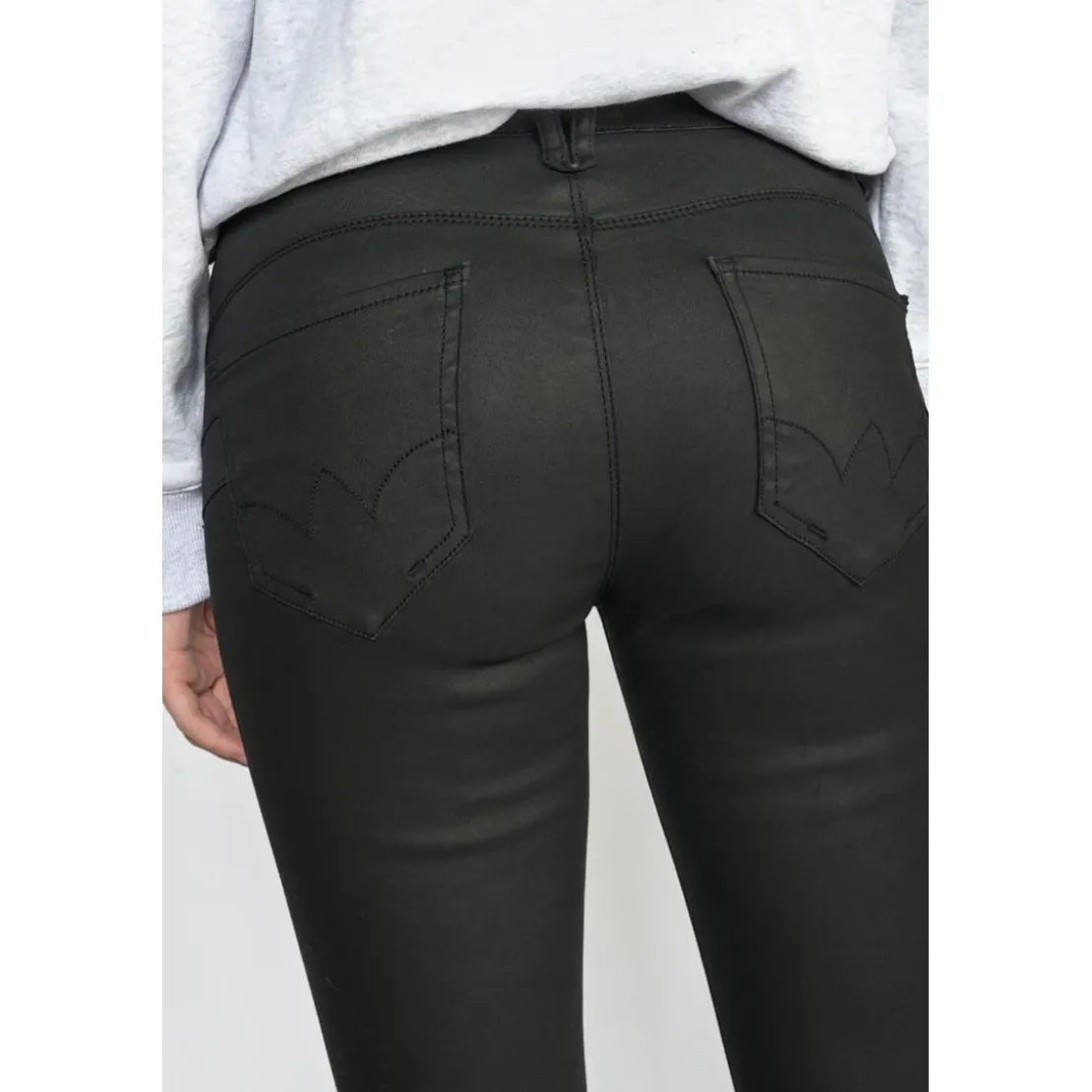 Le Temps des CerisesJeans push-up slim taille haute PULP, 7/8ème noir en coton Wren