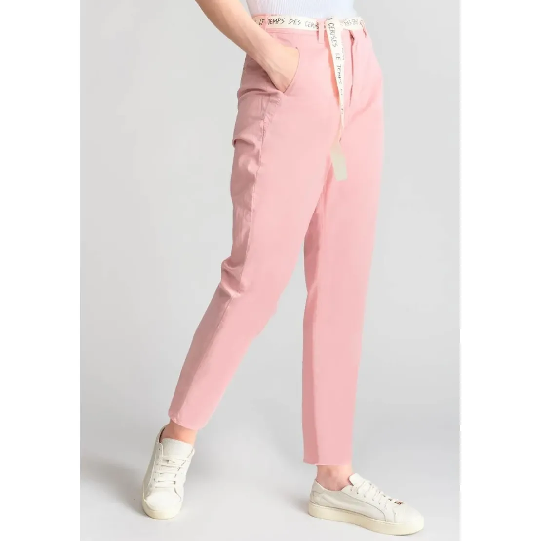 Le Temps des CerisesPantalon chino ARLO rose