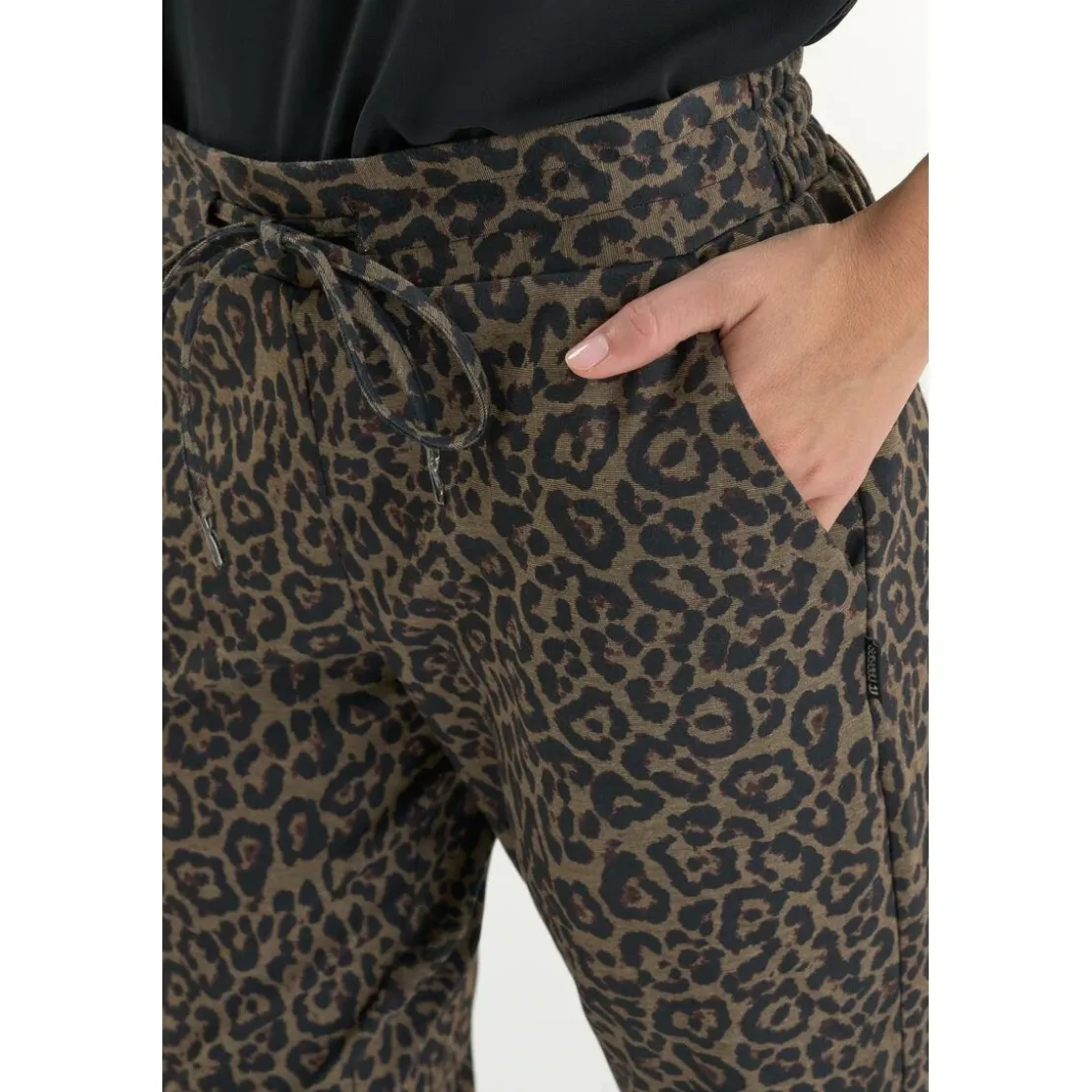 Le Temps des CerisesPantalon droite LEOPA marron Lane