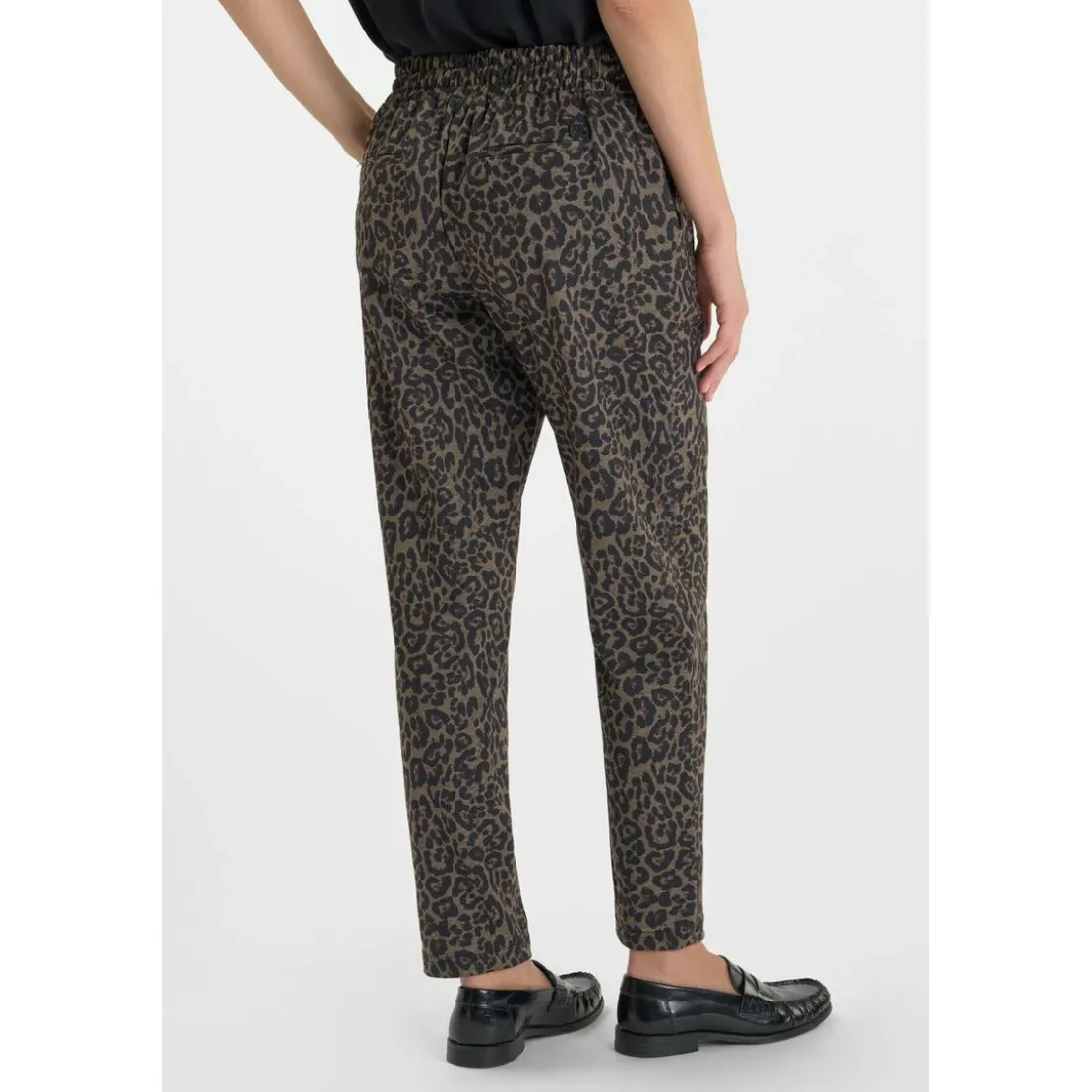 Le Temps des CerisesPantalon droite LEOPA marron Lane