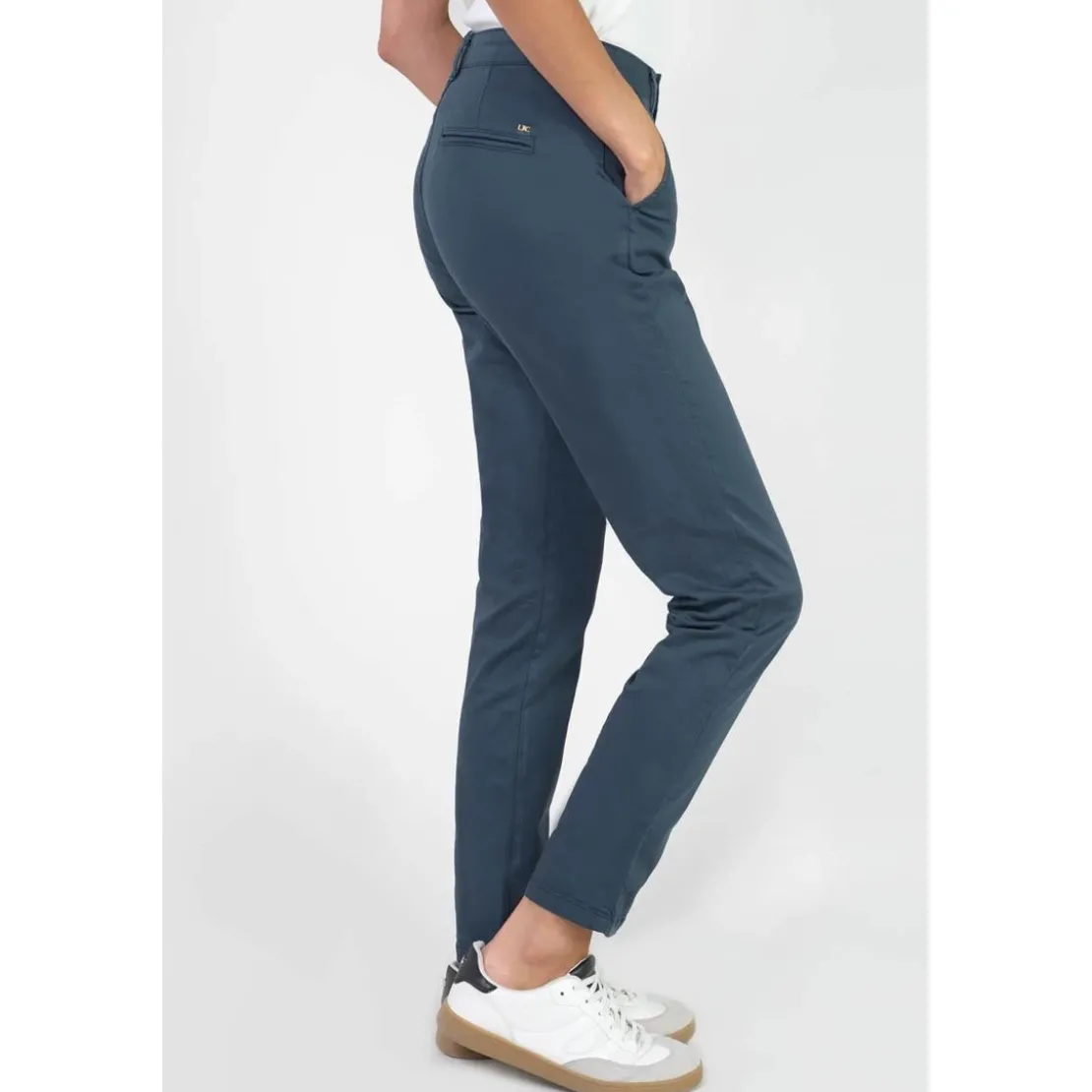 Le Temps des CerisesPantalon chino DYLI 7 bleu Léa Vox