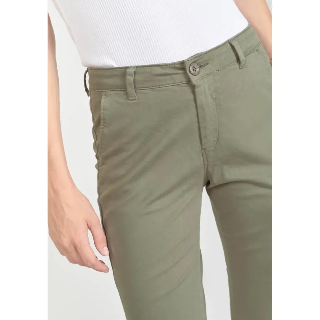 Le Temps des CerisesPantalon chino Dyli3 kaki vert en coton