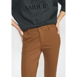 Le Temps des CerisesPantalon dyli caramel marron en coton