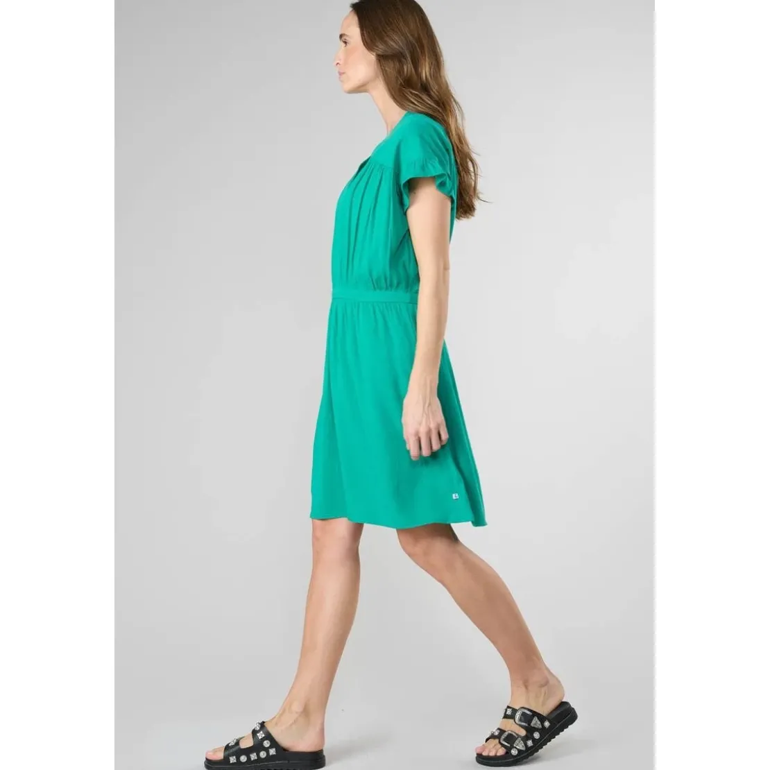 Le Temps des CerisesRobe droite JOLIBOI vert Wren