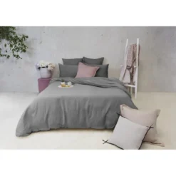 L'Officiel InteriorsLes Prodigieuses - Housse de couette en satin de coton - Gris foncé