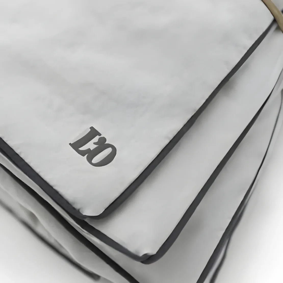 L'Officiel InteriorsLes signatures - Housse de couette en percale de coton - Gris perle/passepoil gris foncé